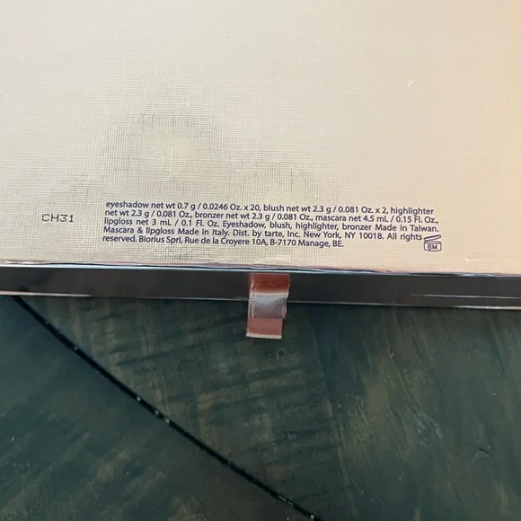 Tarte Multicolor Eyeshadow Palette - Picture 5 of 6